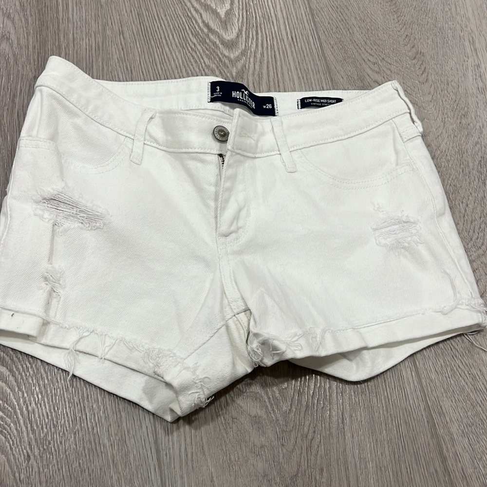 Hollister size 3 white shorts